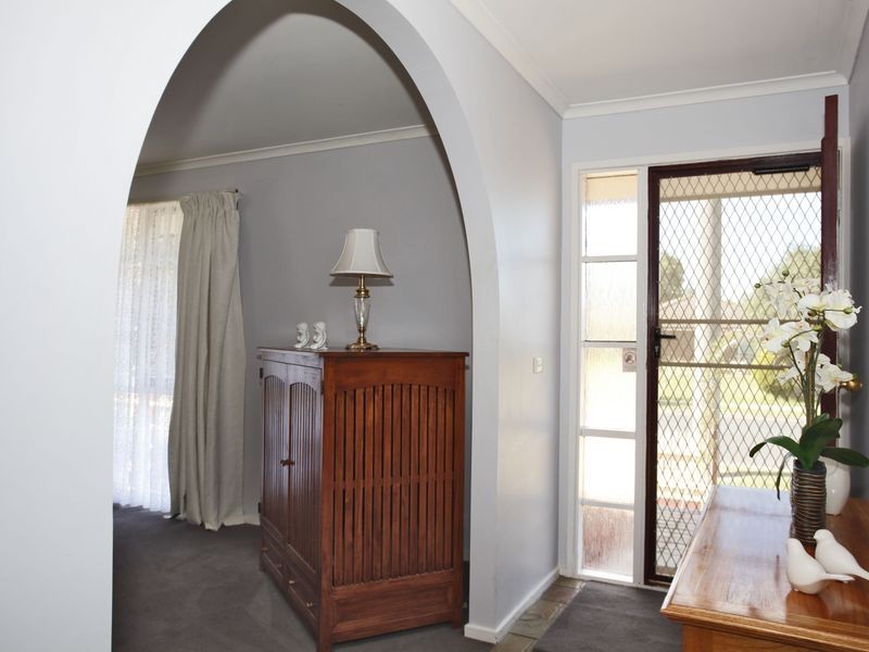 15 Barrington Drive, Pakenham VIC 3810