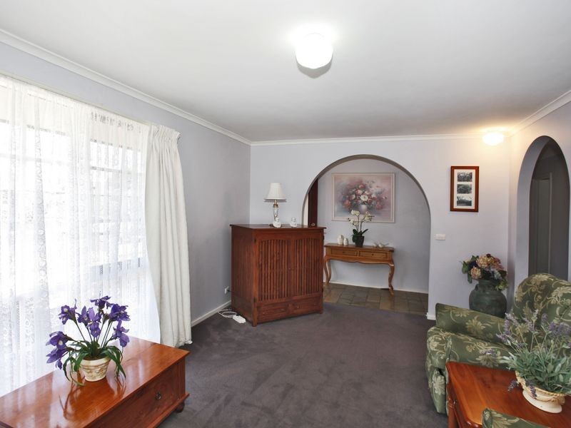 15 Barrington Drive, Pakenham VIC 3810