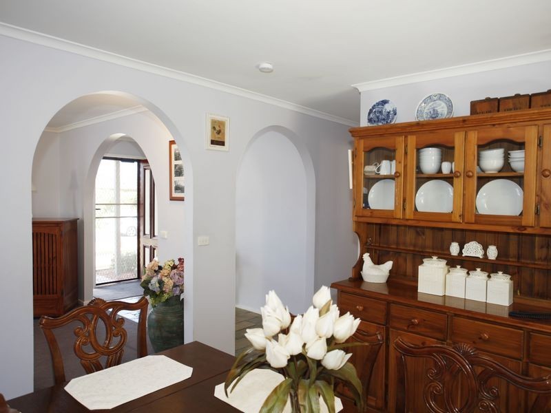 15 Barrington Drive, Pakenham VIC 3810