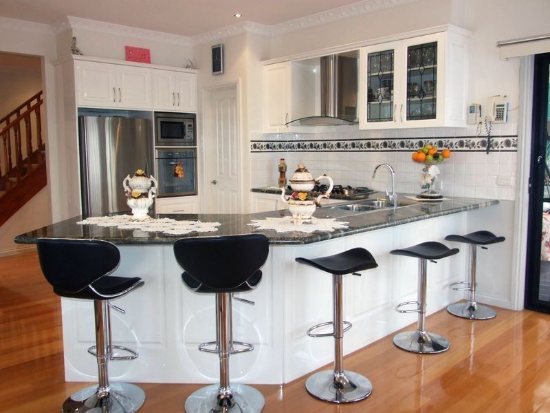 24 Highland Drive, Pakenham VIC 3810