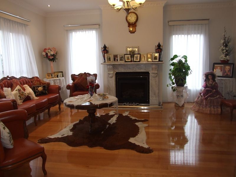 24 Highland Drive, Pakenham VIC 3810