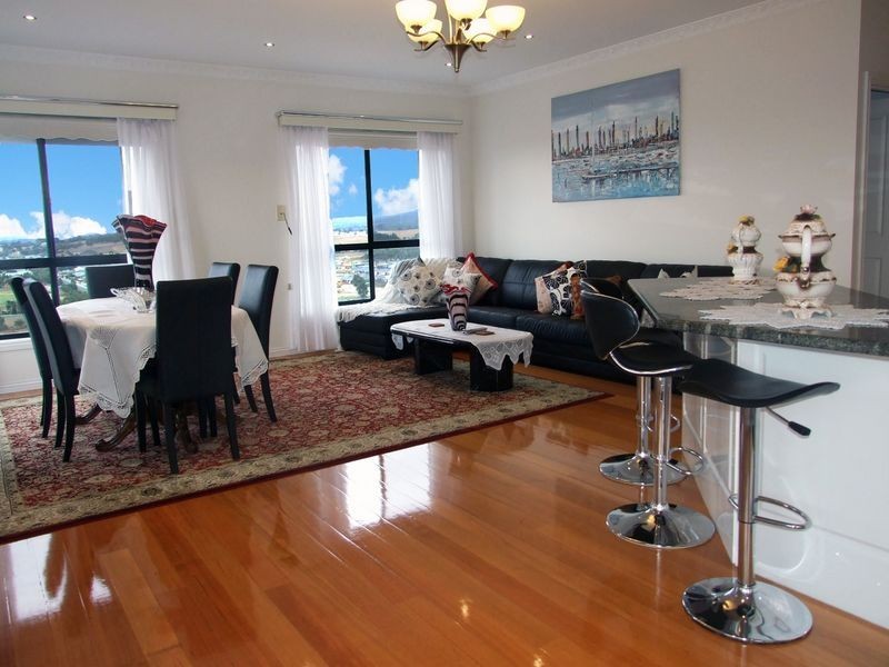 24 Highland Drive, Pakenham VIC 3810