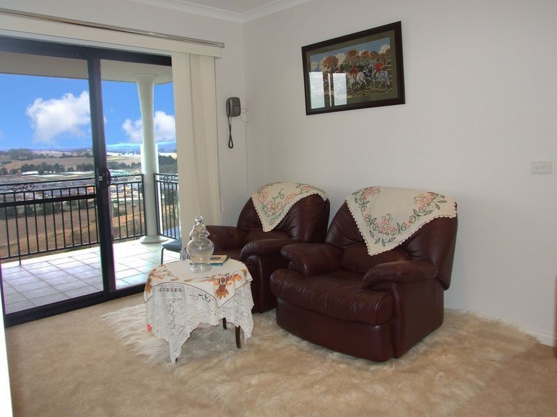 24 Highland Drive, Pakenham VIC 3810