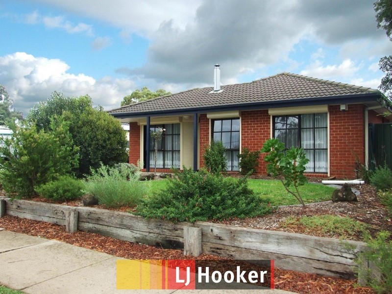 49 Barrington Drive, Pakenham VIC 3810