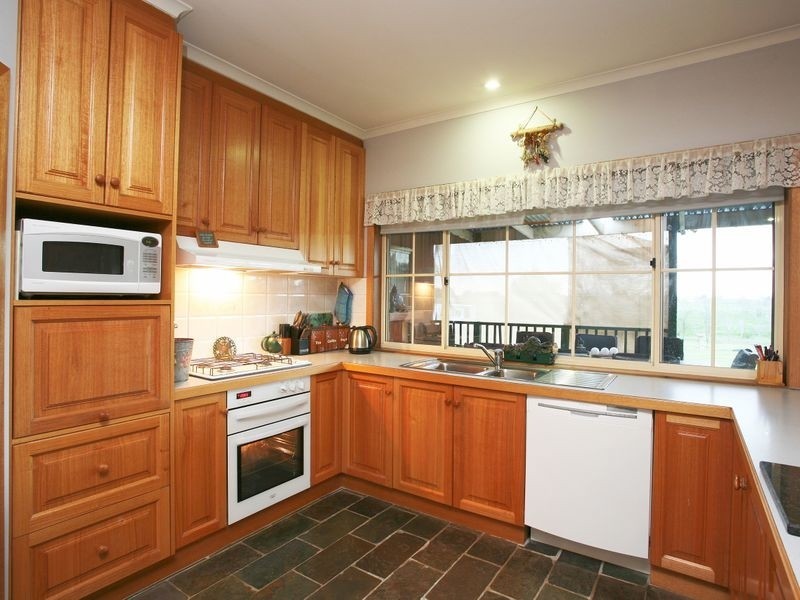 225 Boundary Drain Road, Koo Wee Rup VIC 3981