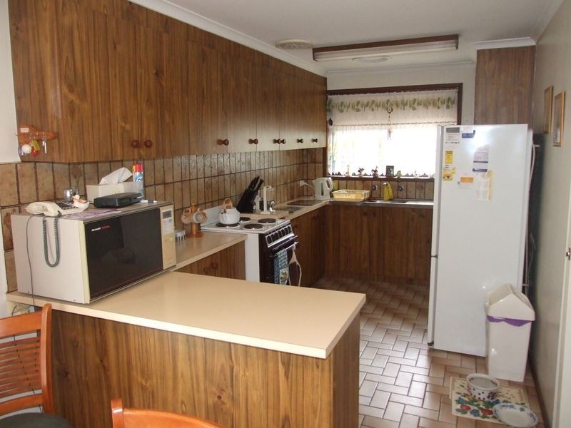 8/10 Wadsley Avenue, Pakenham VIC 3810