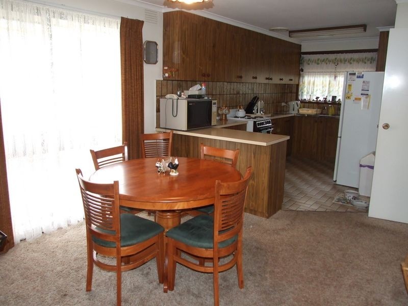 8/10 Wadsley Avenue, Pakenham VIC 3810