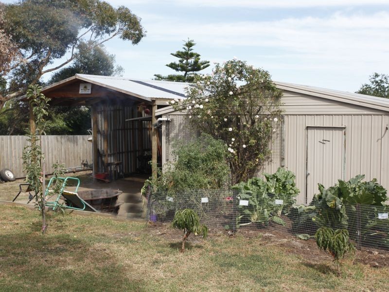 13 Jefferson Road, Garfield VIC 3814