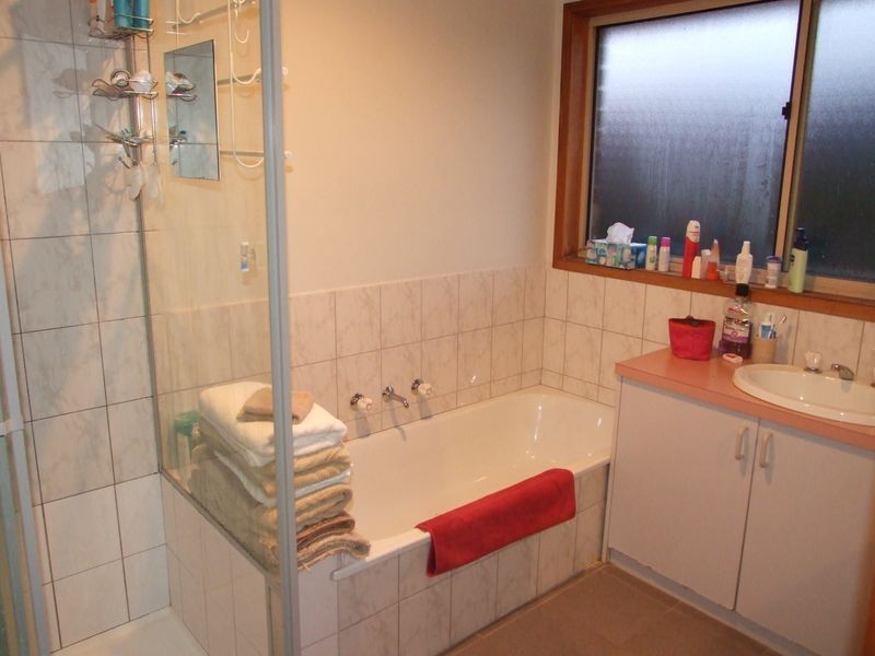 2/13 – 15 Princes Highway, Pakenham VIC 3810