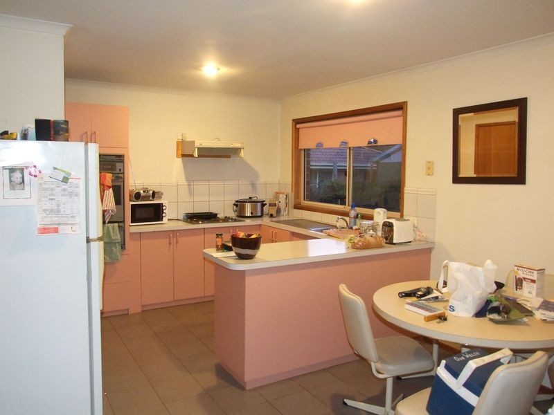 2/13 – 15 Princes Highway, Pakenham VIC 3810