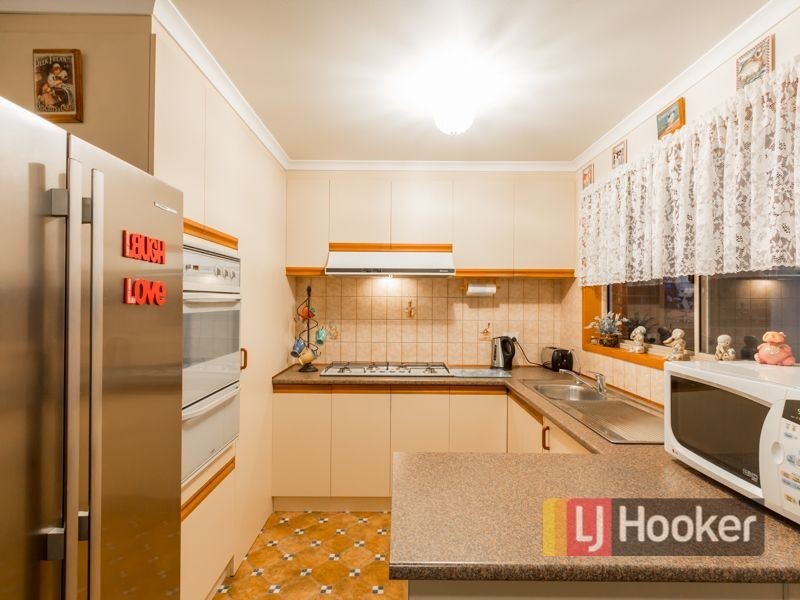 2/9 Tania Court, Pakenham VIC 3810