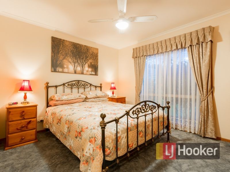 2/9 Tania Court, Pakenham VIC 3810