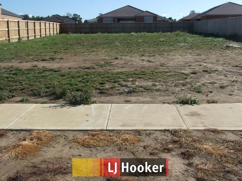 111 Livingstone Boulevard, Pakenham VIC 3810