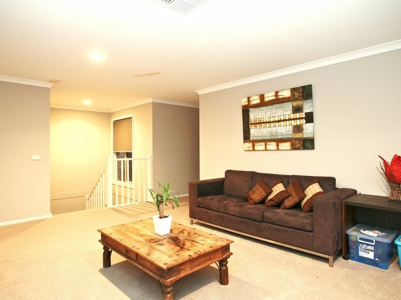 54 Everly Circuit, Pakenham VIC 3810