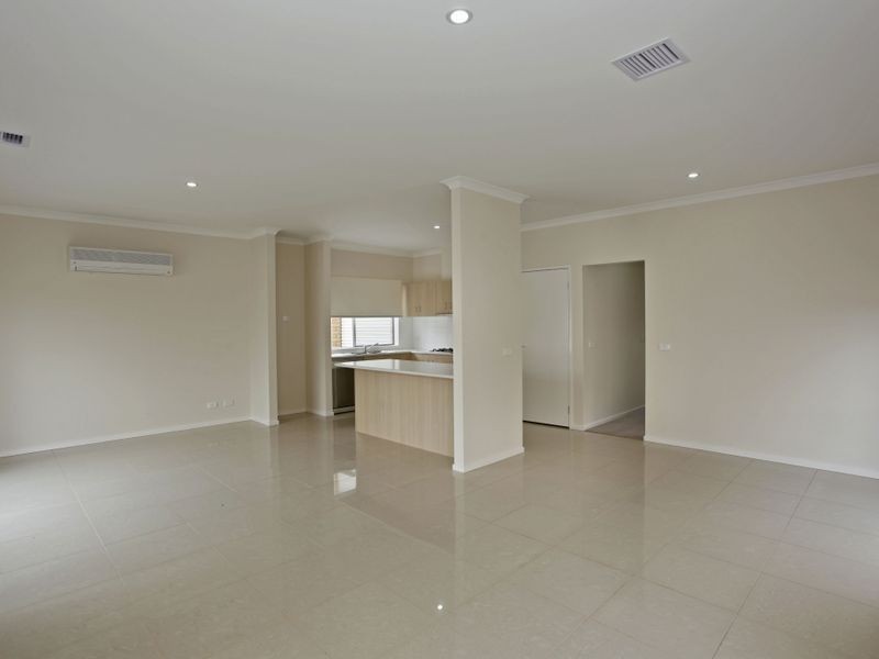 5 Portland Road, Pakenham VIC 3810