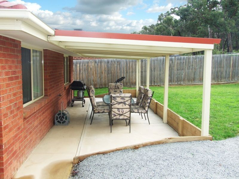 4 Donday Court, Pakenham VIC 3810