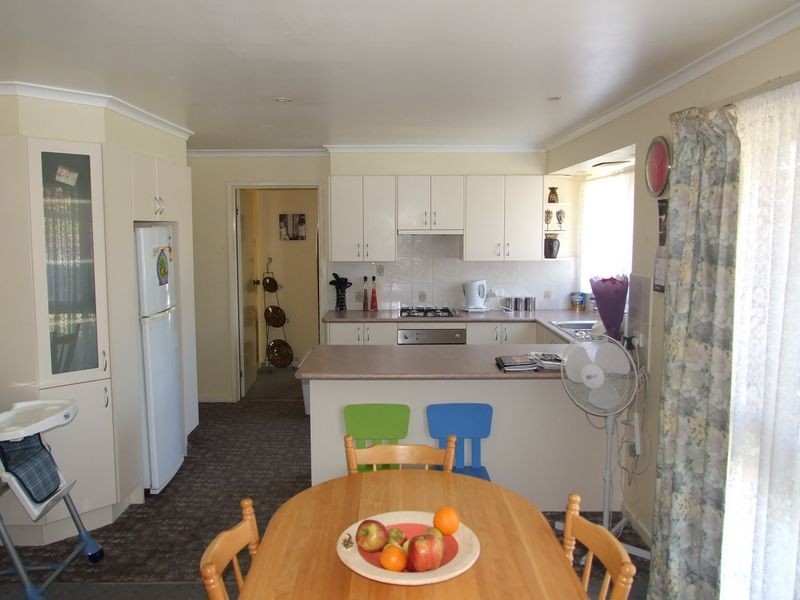 15 Thwaites Road, Pakenham VIC 3810