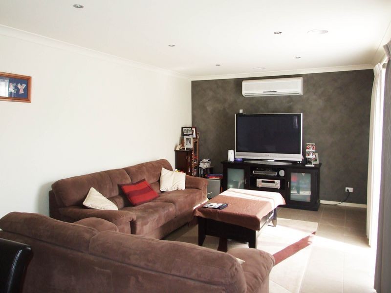 52 Lucerne Circuit, Pakenham VIC 3810