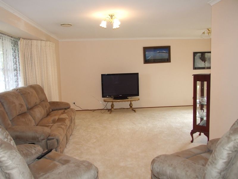 3 Jan Maree Court, Pakenham VIC 3810