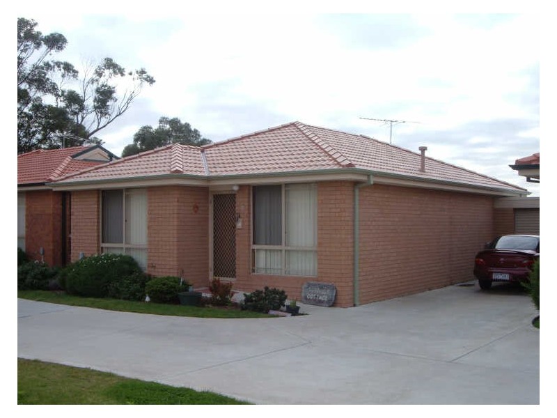 8/37 King Street, Pakenham VIC 3810