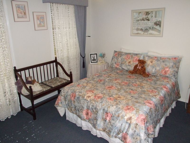 2/40 Henty Street, Pakenham VIC 3810