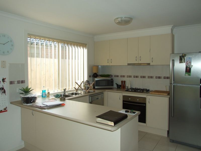 49 Pommel Street, Pakenham VIC 3810