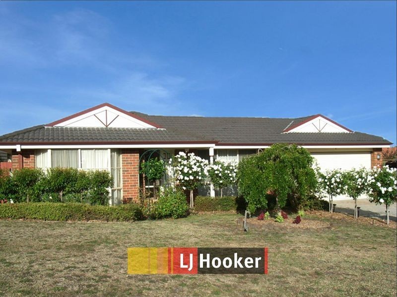 2 Gerard Court, Pakenham VIC 3810