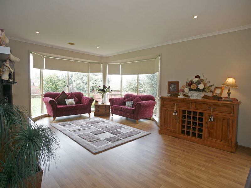 2 Gerard Court, Pakenham VIC 3810