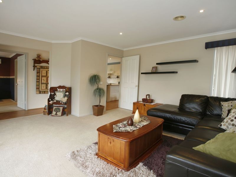 2 Gerard Court, Pakenham VIC 3810