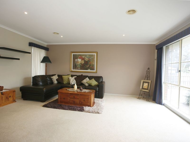 2 Gerard Court, Pakenham VIC 3810