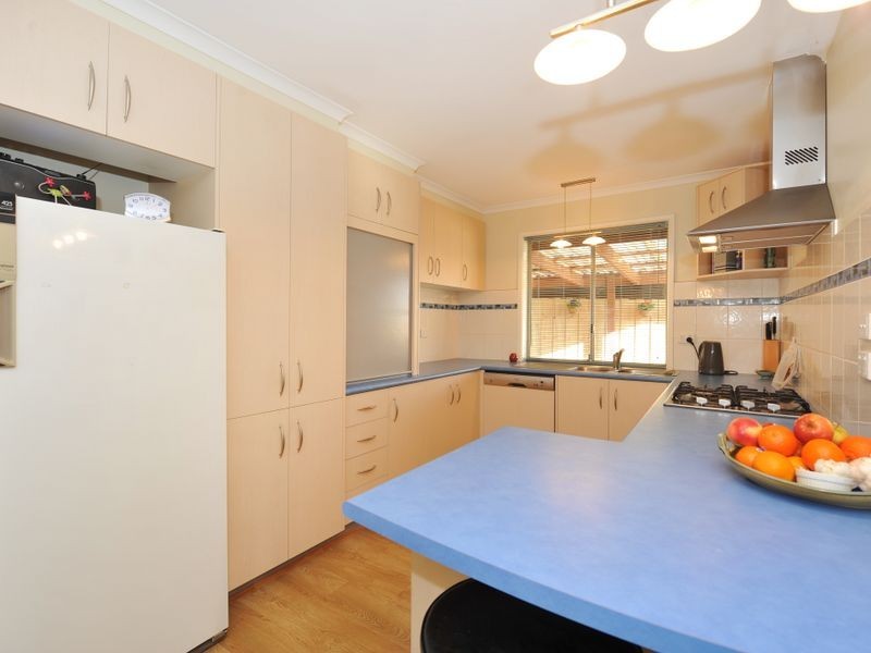 100 Duncan Drive, Pakenham VIC 3810