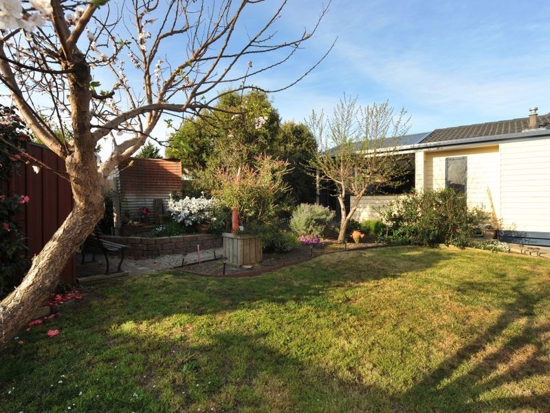 100 Duncan Drive, Pakenham VIC 3810