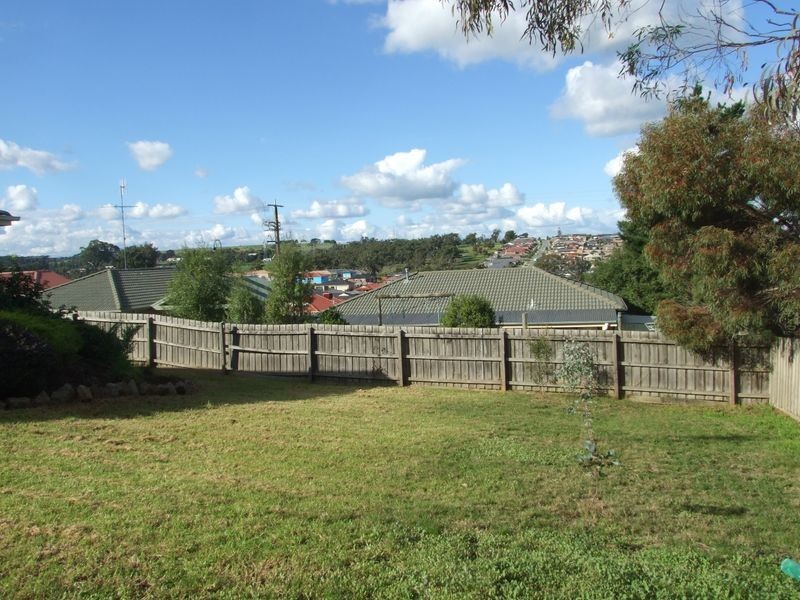 1 Earle Close, Pakenham VIC 3810