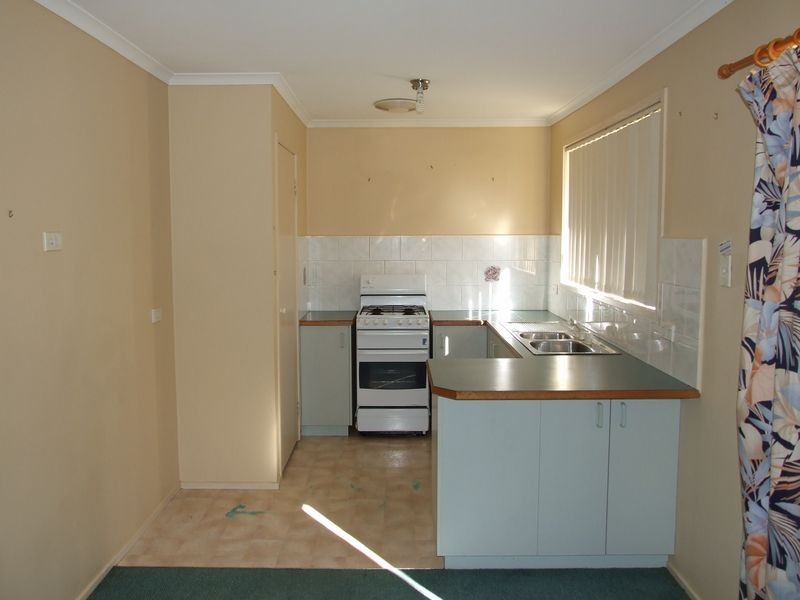 1 Earle Close, Pakenham VIC 3810