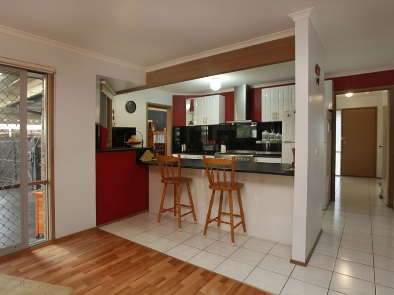 44 Dunbarton Drive, Pakenham VIC 3810