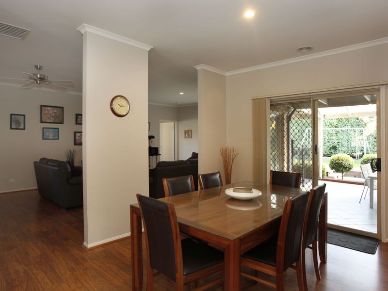 6 Yarra Close, Pakenham VIC 3810