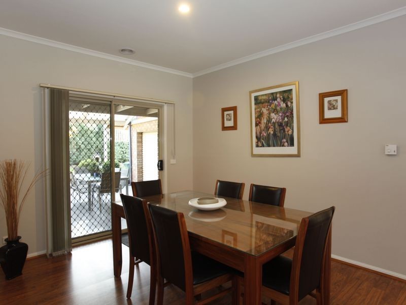 6 Yarra Close, Pakenham VIC 3810