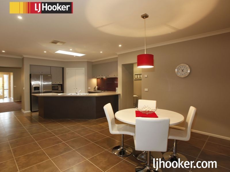 1 Michigan Grange, Pakenham VIC 3810