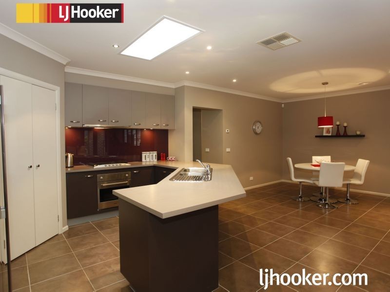 1 Michigan Grange, Pakenham VIC 3810