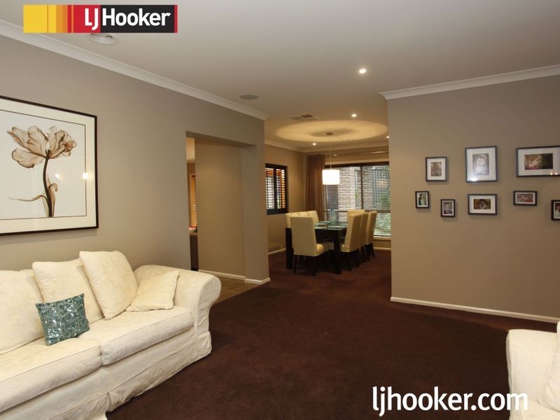 1 Michigan Grange, Pakenham VIC 3810