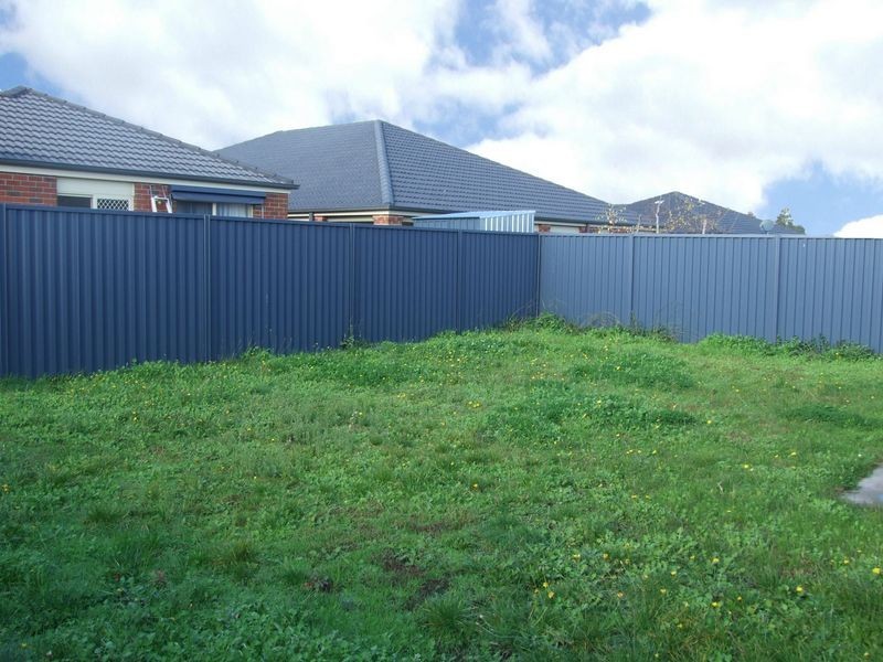 29 Ironbark Circuit, Pakenham VIC 3810