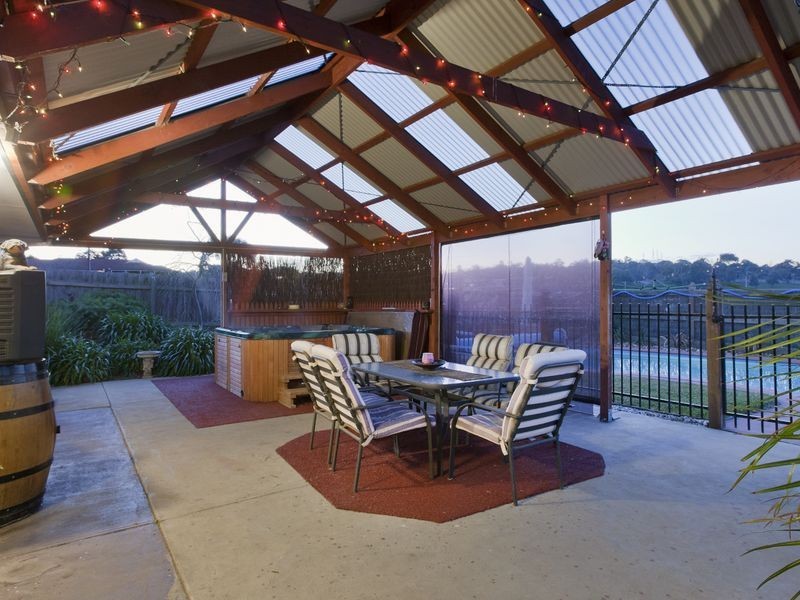 36 Thwaites Road, Pakenham VIC 3810