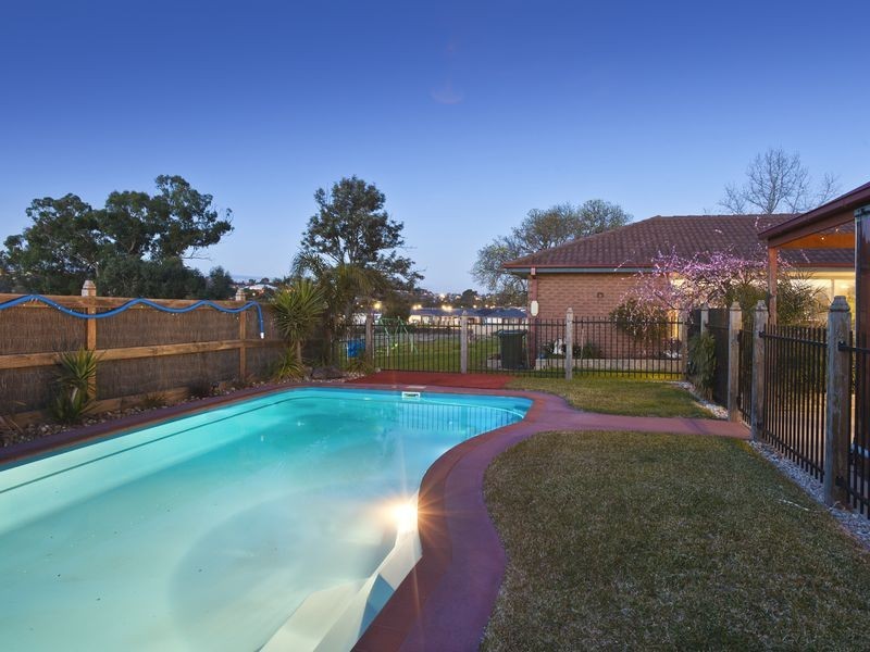 36 Thwaites Road, Pakenham VIC 3810