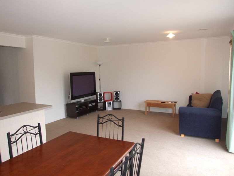 30 Kimberley Grove, Pakenham VIC 3810