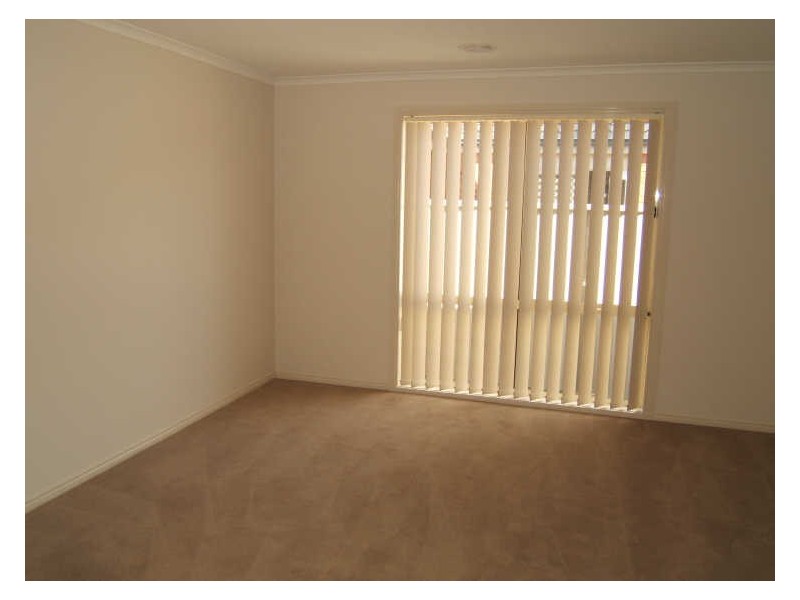 20 Wonboyn Close, Pakenham VIC 3810