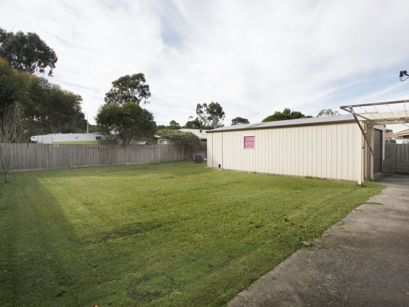 67 Simon Drive, Pakenham VIC 3810