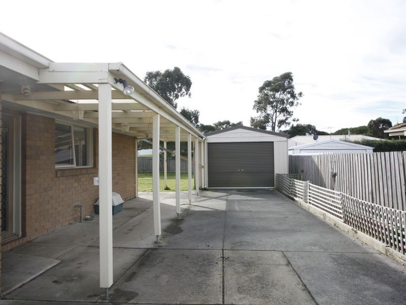 67 Simon Drive, Pakenham VIC 3810