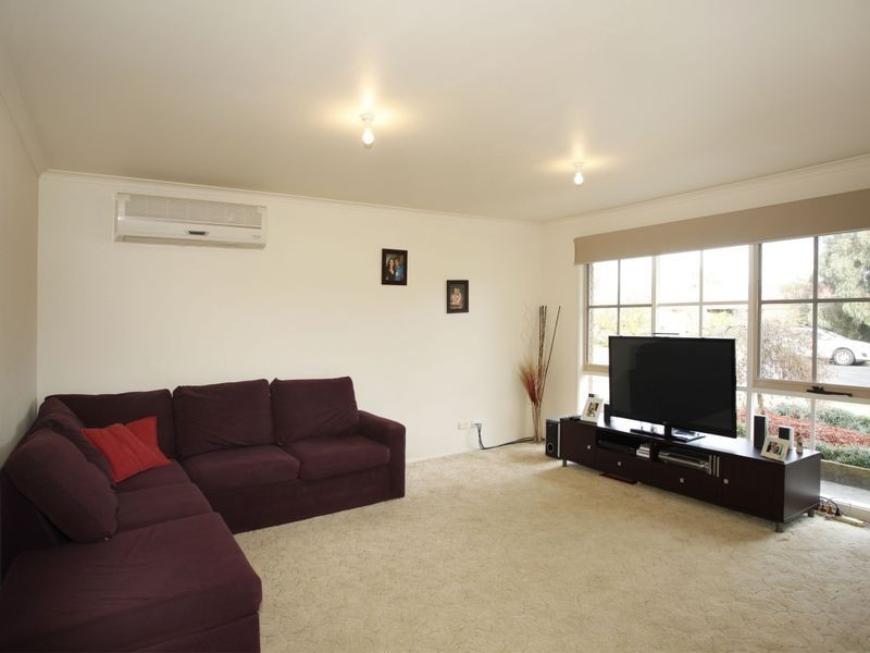67 Simon Drive, Pakenham VIC 3810