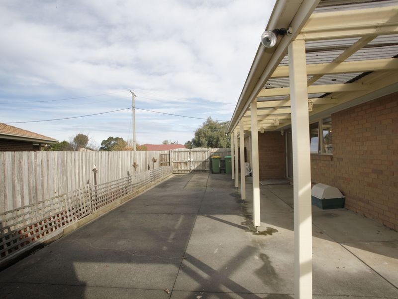 67 Simon Drive, Pakenham VIC 3810
