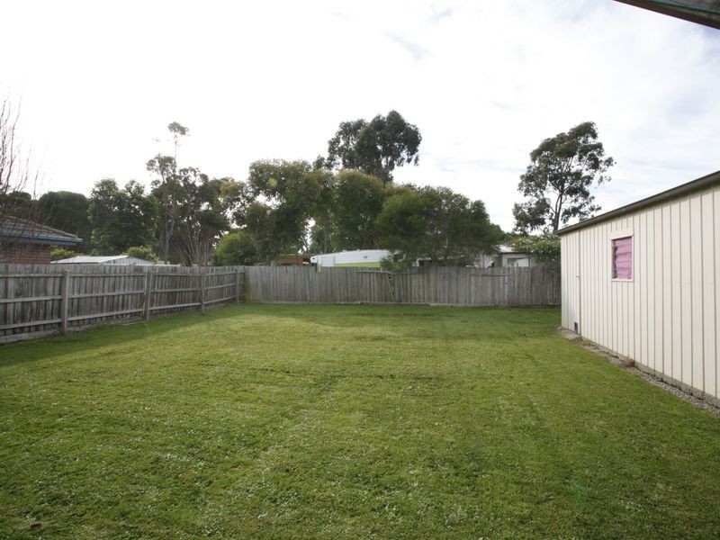 67 Simon Drive, Pakenham VIC 3810